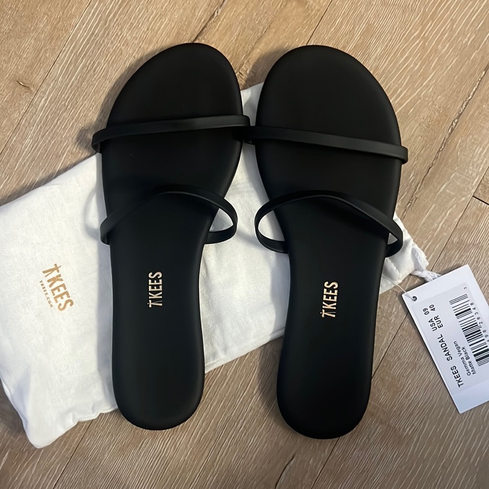 Tkees Sandal: Gemma Vegan in Matte Black